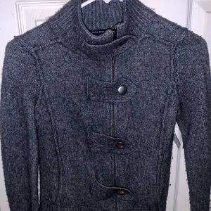 Women’s Banana Republic sweater!